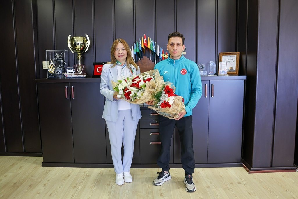 OMÜ öğrencilerinden 12 altın, 8 gümüş ve 18 bronz madalya