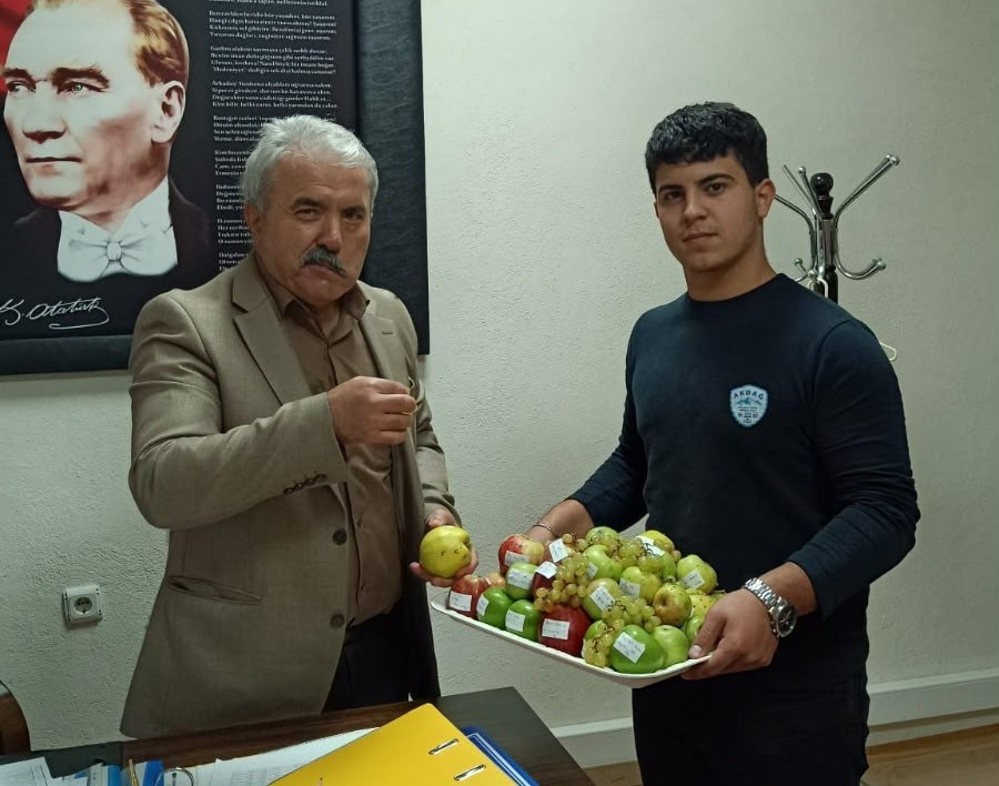 Öğrencilerden öğretmenlerine