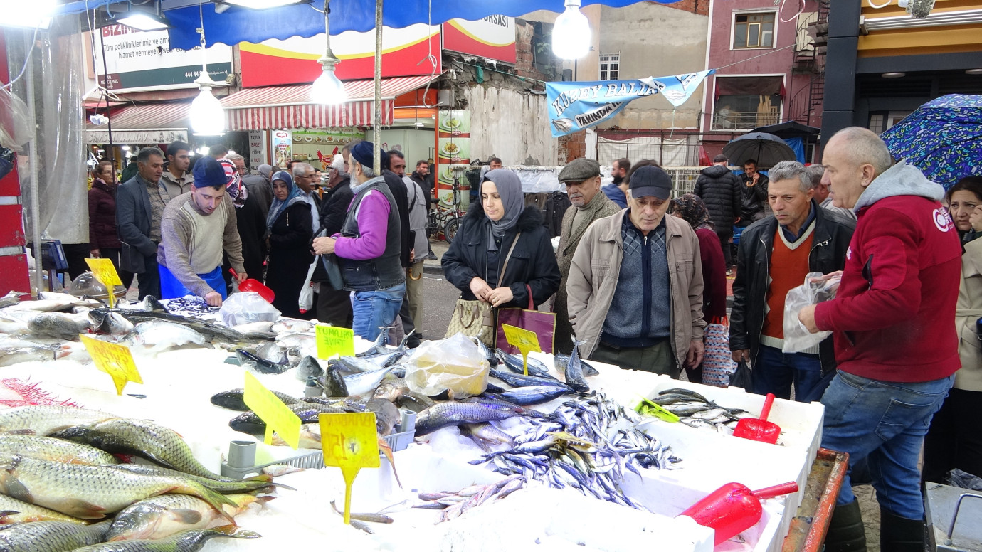 Samsun'da hamsi ve istavrit 75 TL