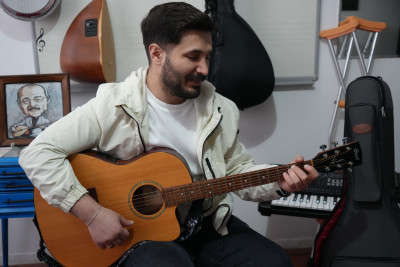 Trafik kazası sonrası engelli kalan öğretmenden hayata tutunma hikâyesi