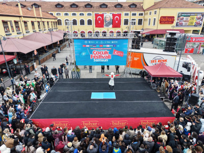 Samsun’da Türk Dünyası Çocuk Festivali Coşkusu: 9 Ülkeden Çocuklar Sahne Aldı